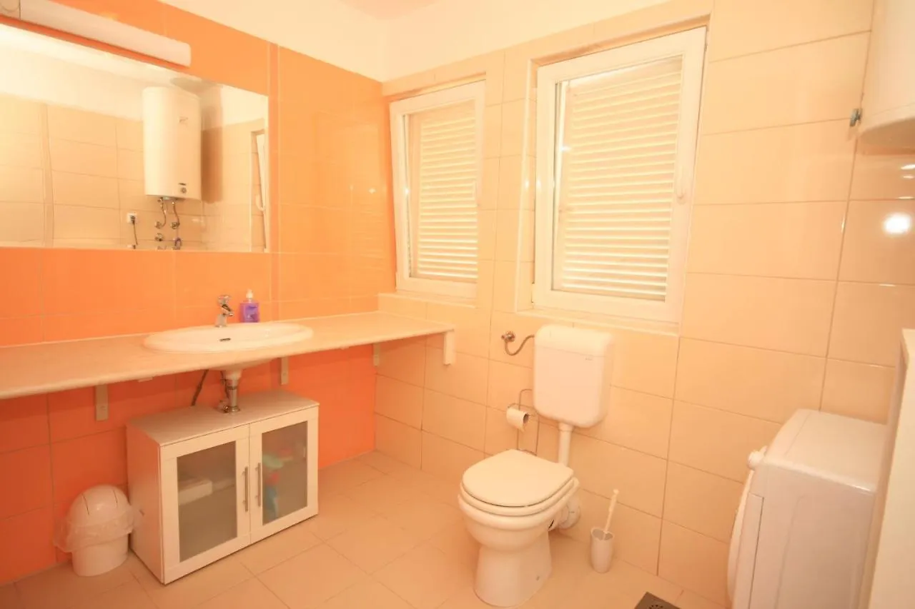 Apartment Lovorka 5 Baska   Baska (Krk)