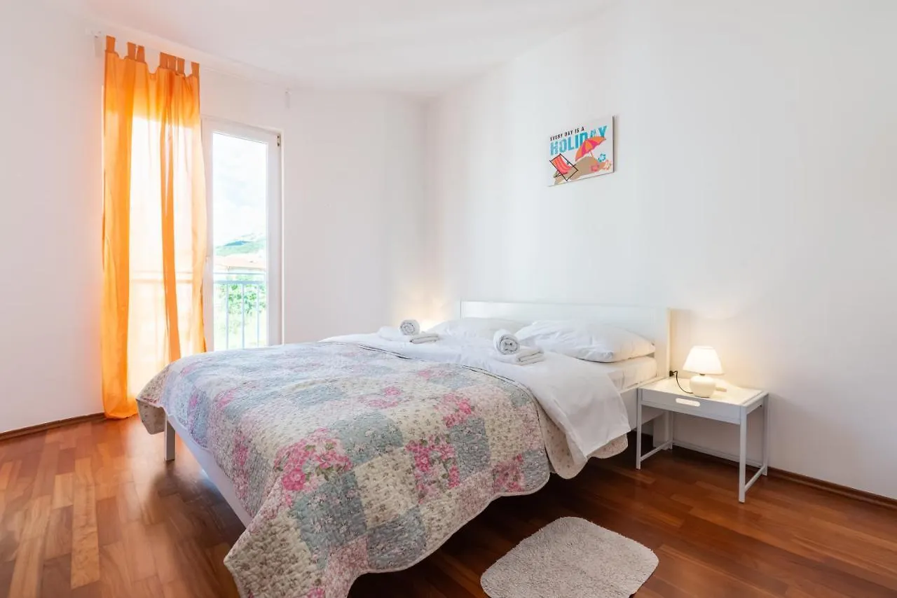 Apartment Lovorka 5 Baska
