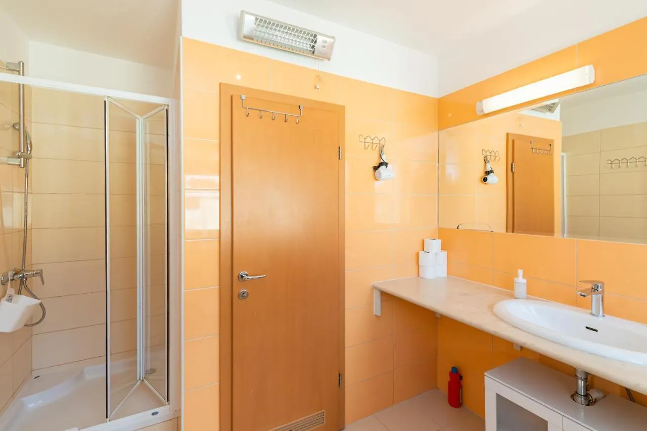 Apartment Lovorka 5 Baska  0*, Baska (Krk) Croatia